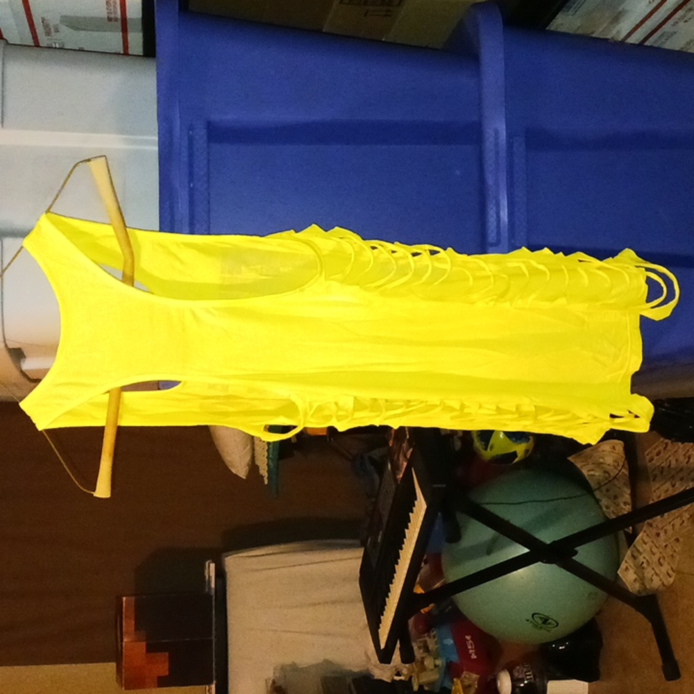 Top - Picture 2 of 3